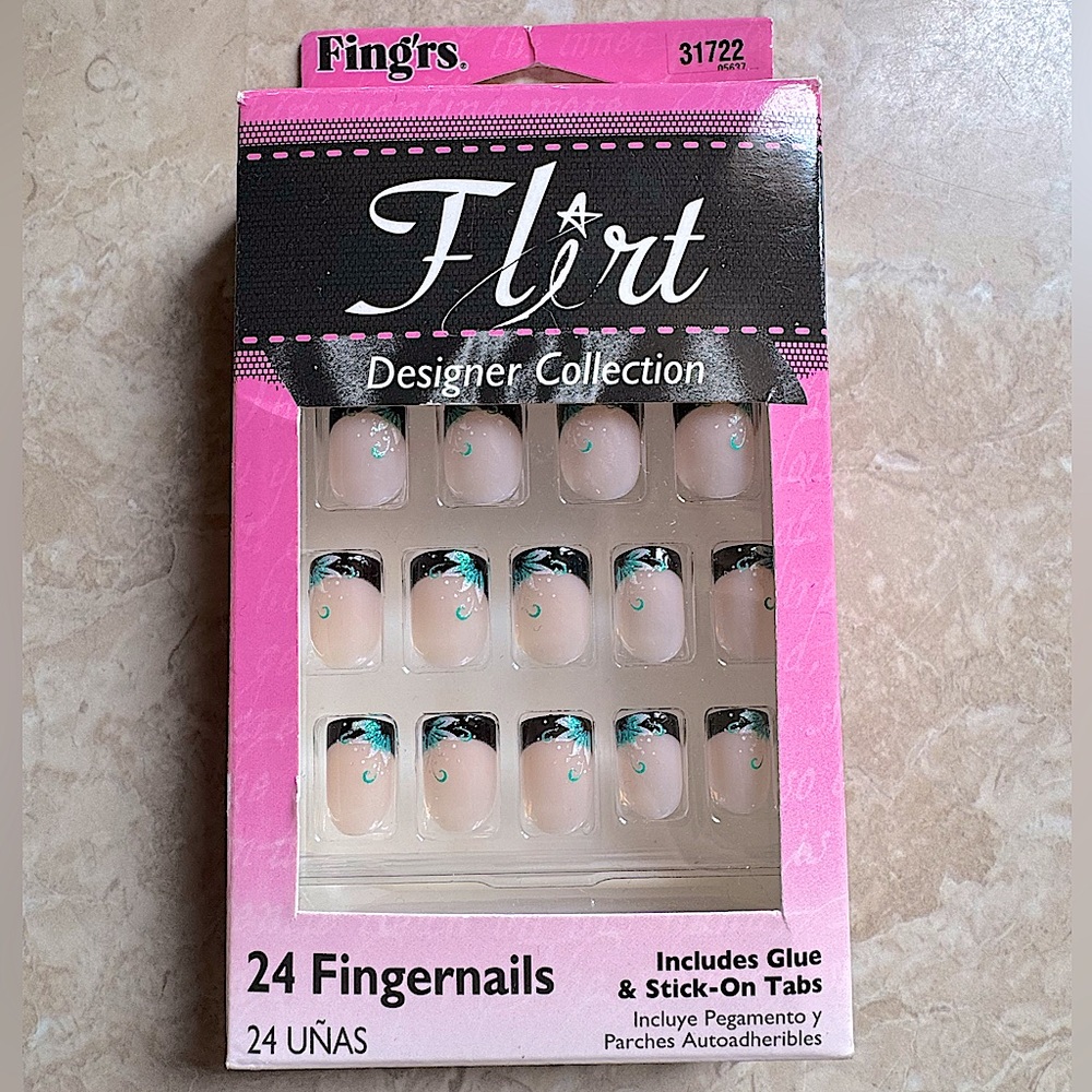 Fing’rs Flirt Nails Set 24 Nail Kit Black Tips Metallic Green Floral New in Box